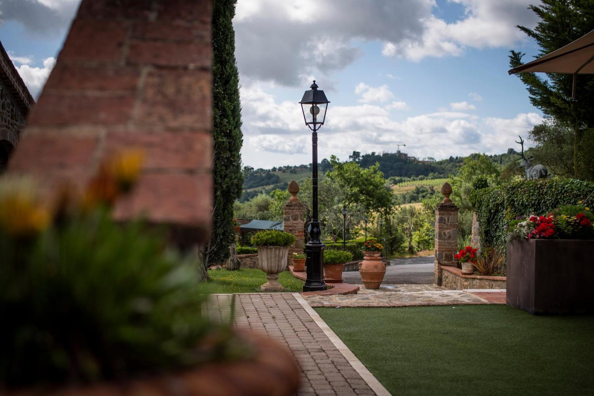 Poggio Paradiso Resort & Spa Montefollonico Eksteriør bilde