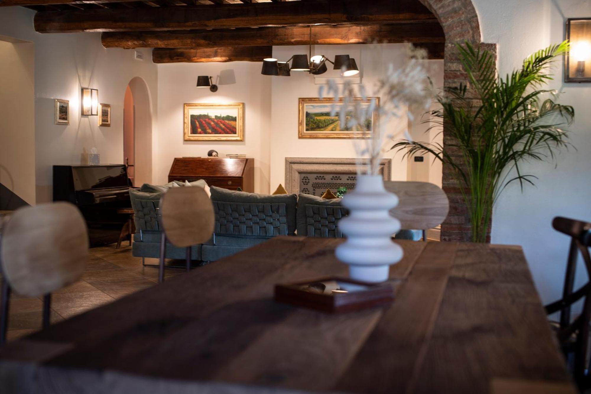 Poggio Paradiso Resort & Spa Montefollonico Eksteriør bilde