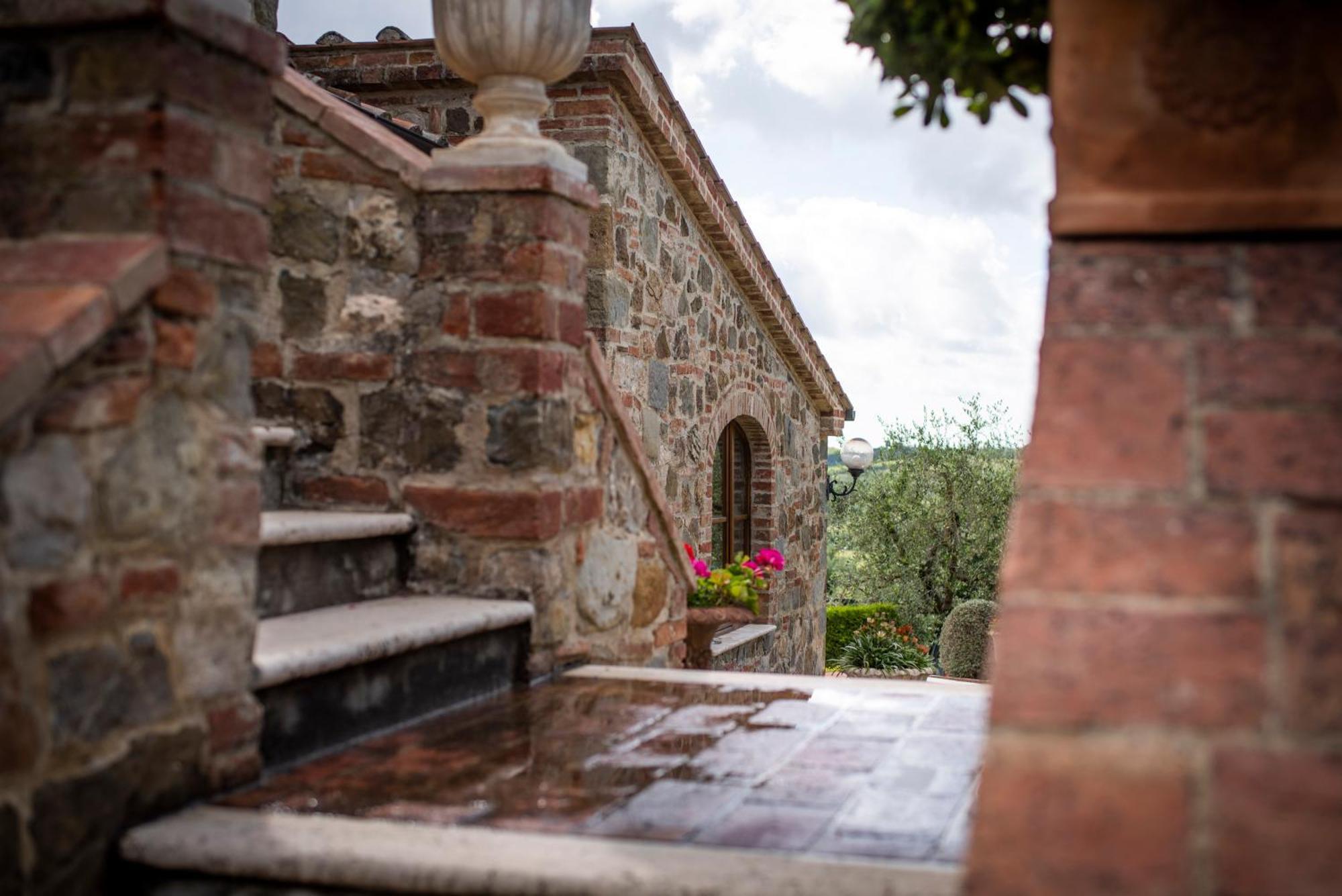 Poggio Paradiso Resort & Spa Montefollonico Eksteriør bilde